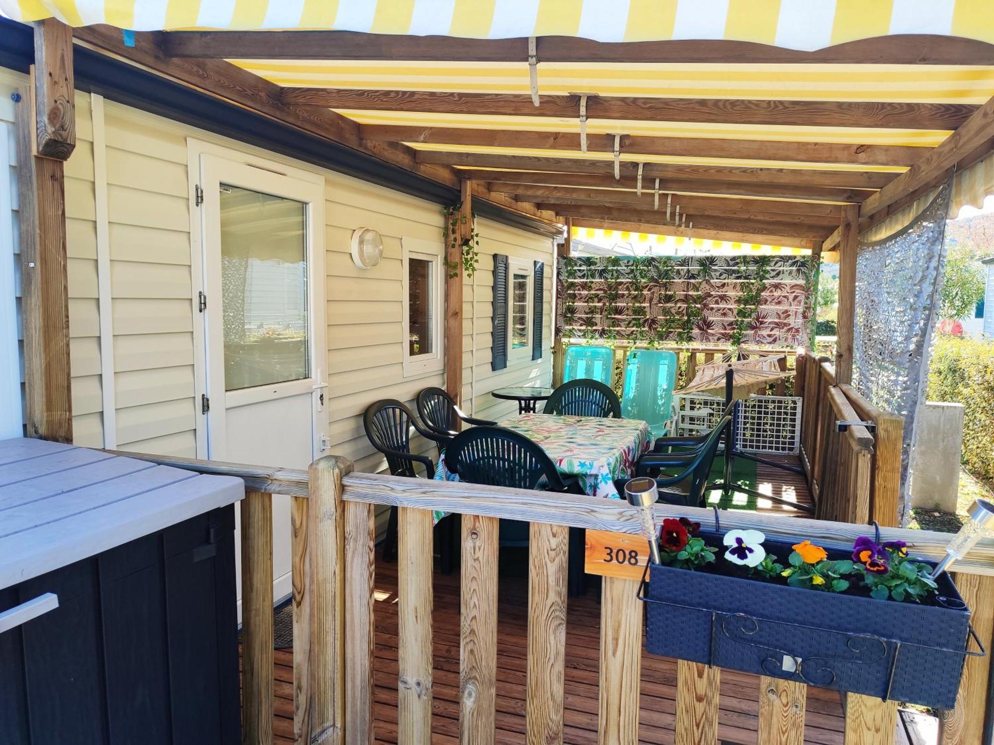 Mobilhome Au Camping Les Salins De La Gardiole Ex Camping Europe Vic-la-Gardiole Exteriör bild