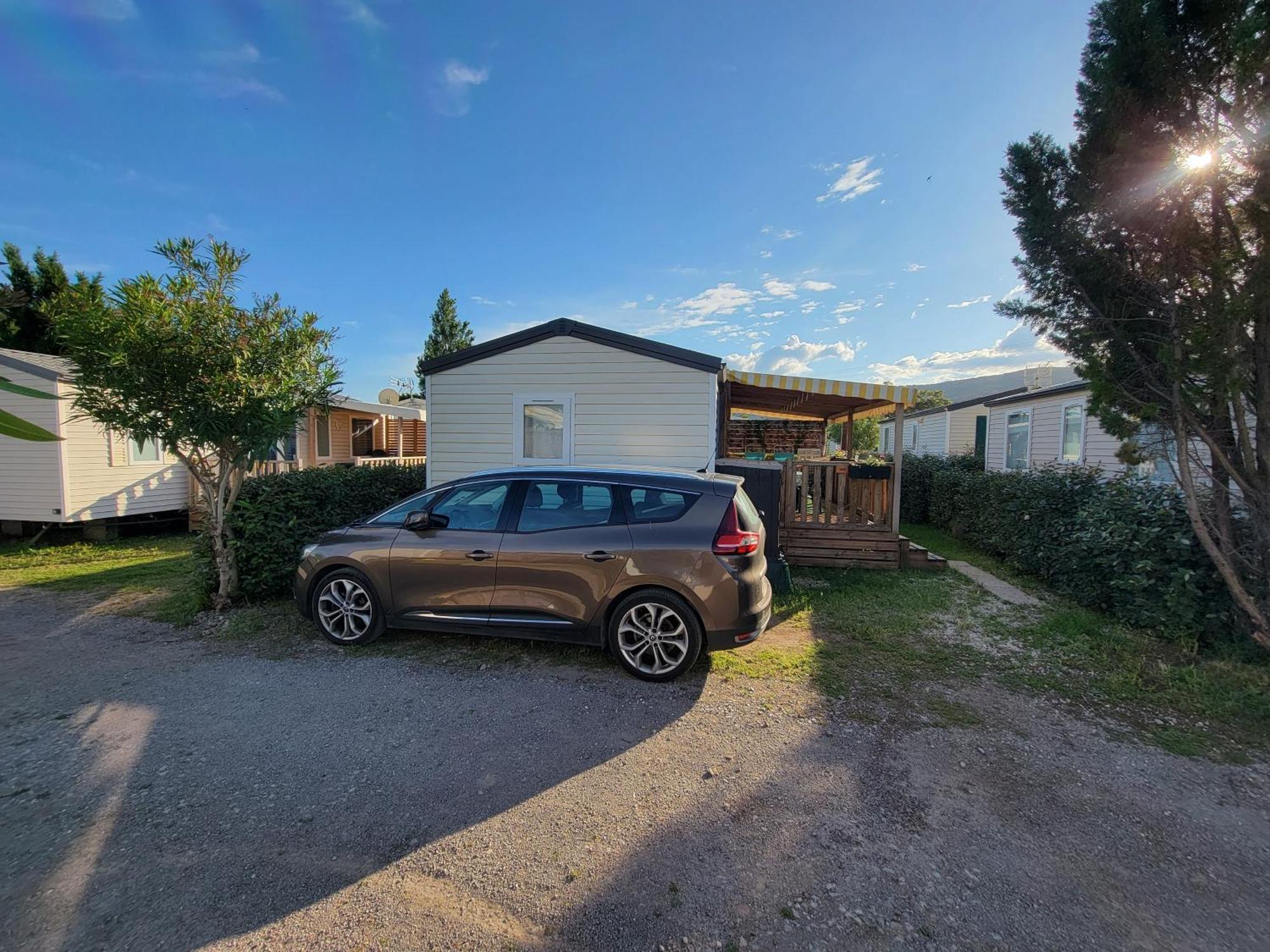 Mobilhome Au Camping Les Salins De La Gardiole Ex Camping Europe Vic-la-Gardiole Exteriör bild